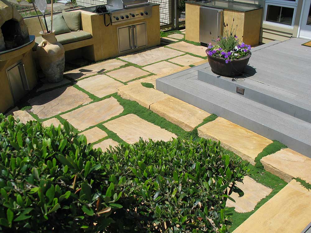 Podcast: Podcast: Tips On Pouring Acid Stain Ready Concrete Slabs