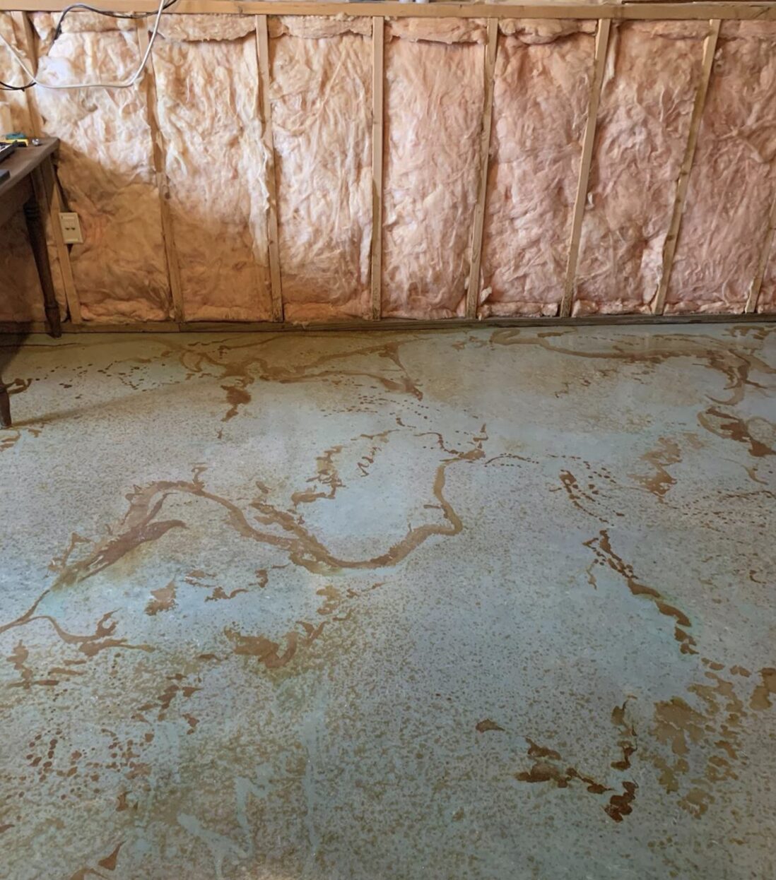 Acid Stained Art Studio - Azure Blue, English Red, Malayan Buff