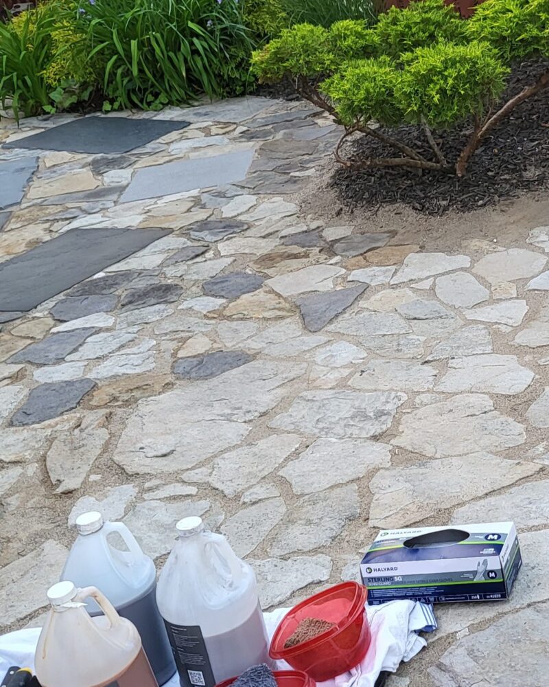 staining natural stones individually using sponges and Antiquing stain