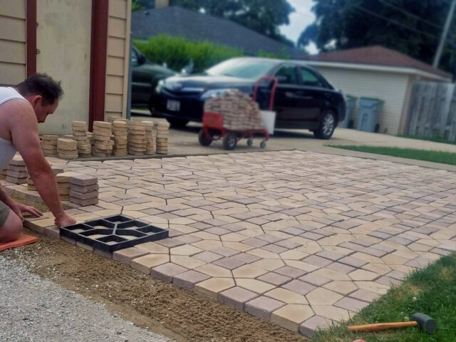 Laying Concrete Pavers