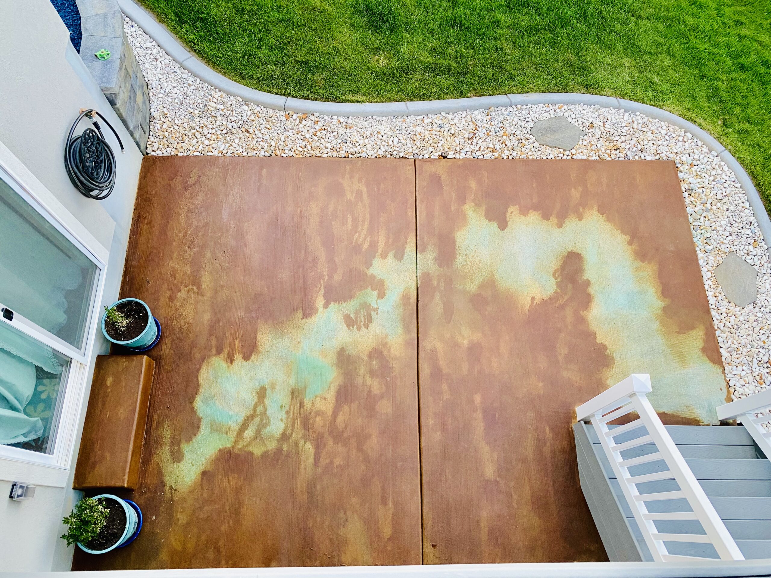 Wet-on-wet technique with Malayan Buff and Azure