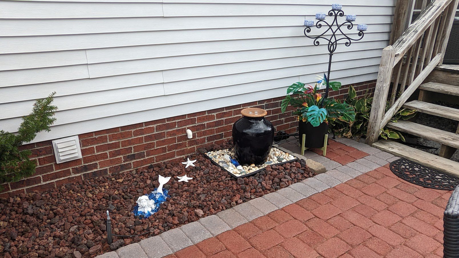 Concrete paver walkway design with paver border